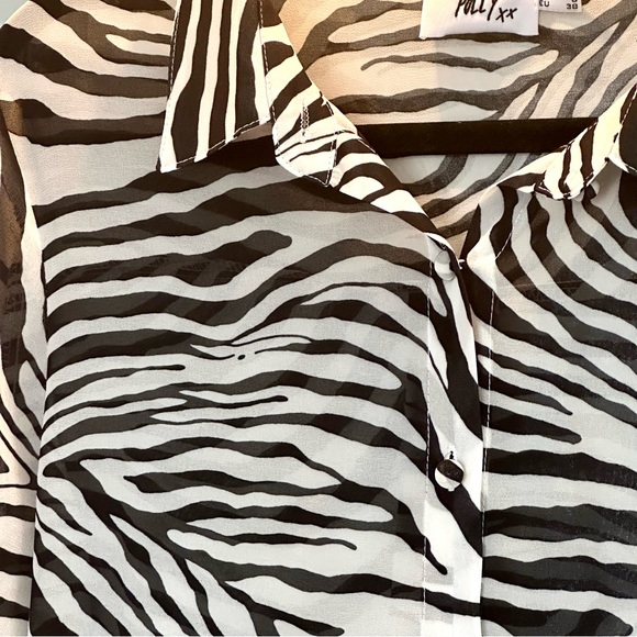 Princess Polly Zebra-print Button-up Top - Picture 3 of 4